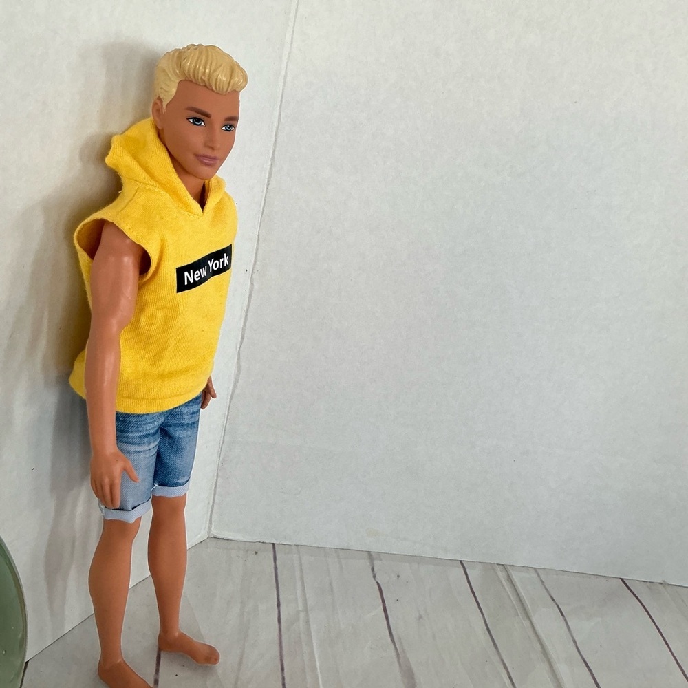 BARBIE Hybrid Ken Doll  Fashionistas Body Blonde Hair Blue Eyes Tan 2016 - Picture 5 of 9